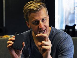 What’s Hot: Gareth Cliff is not fighting with Fikile Mbalula